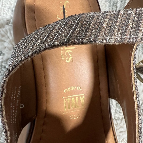 Seychelles Brown Textured Slingback Sandals - Picture 7 of 11